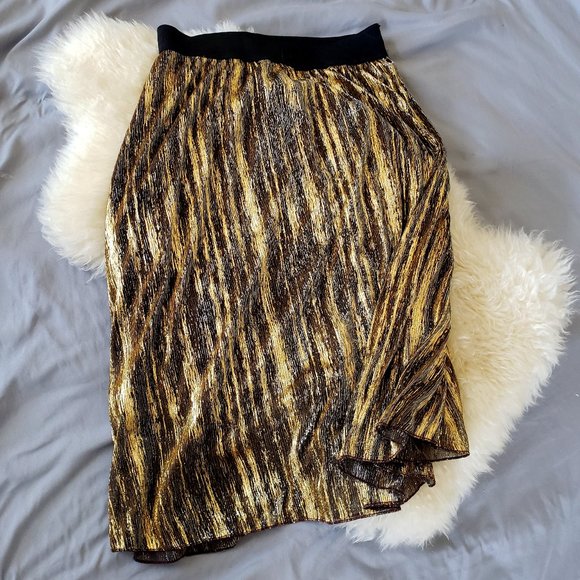 LuLaRoe Shimmery Gold Skirt - Size S - Metallic with Stretch - Picture 1 of 9